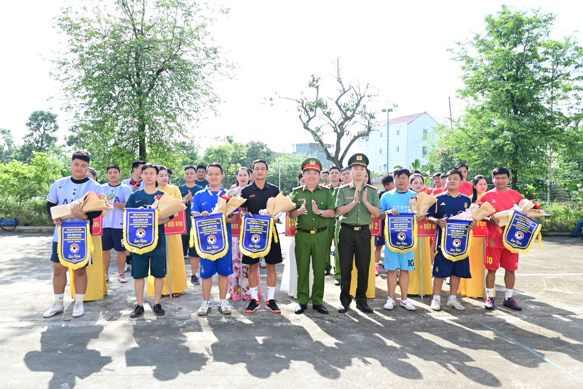 Phòng Cảnh sát PCCC và CNCH tổ chức giải bóng đá mini chào mừng kỷ niệm 63 năm ngày truyền thống lực lượng Cảnh sát PCCC và CNCH